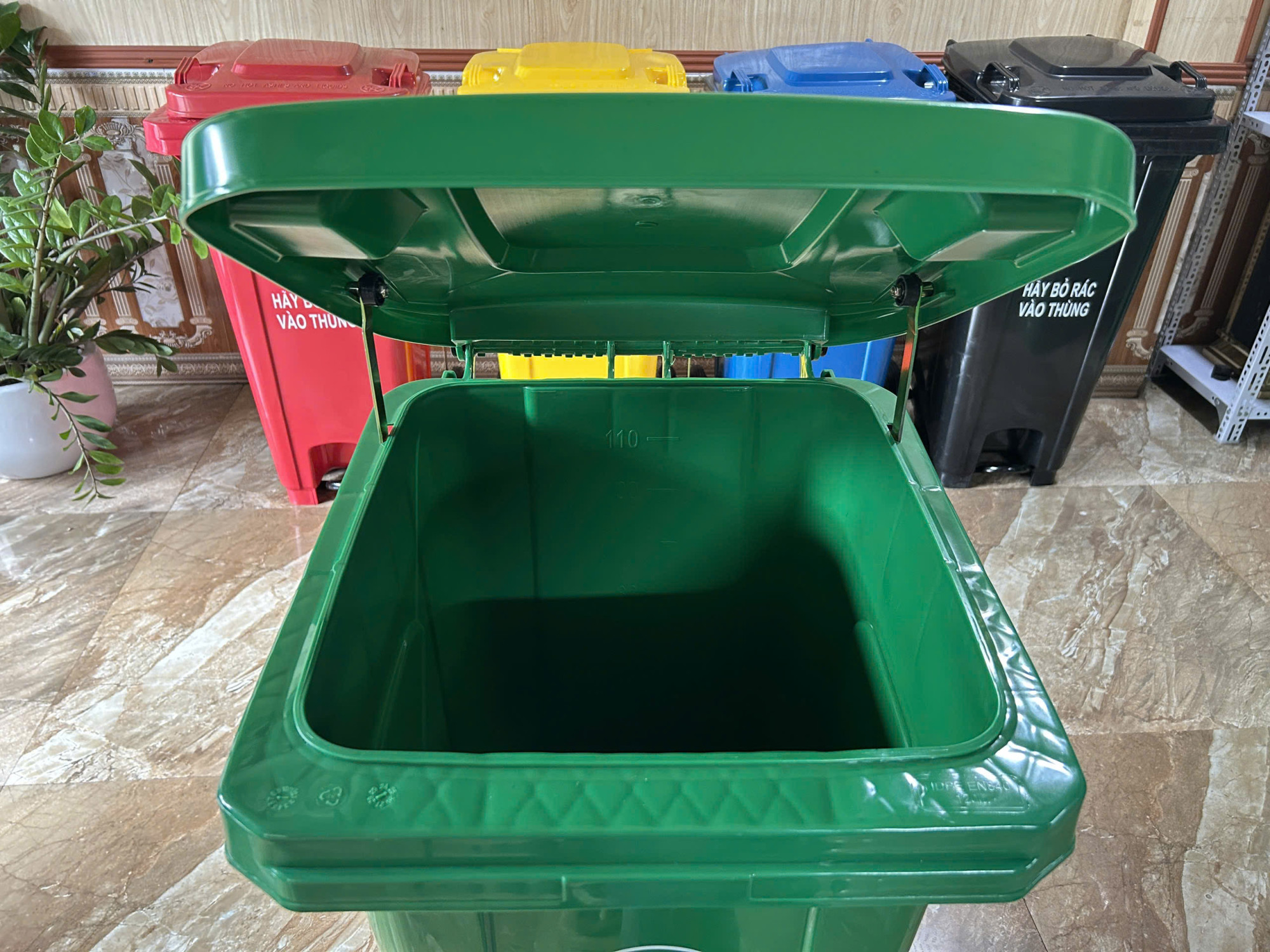 Thùng đạp chân 120L